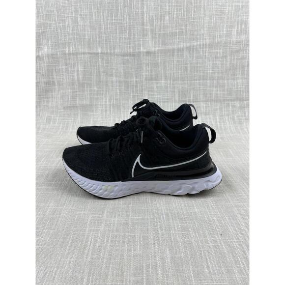 Nike React Infinity Run Flyknit 2 Black Womens Sneakers Size 9.5 - Picture 1 of 9